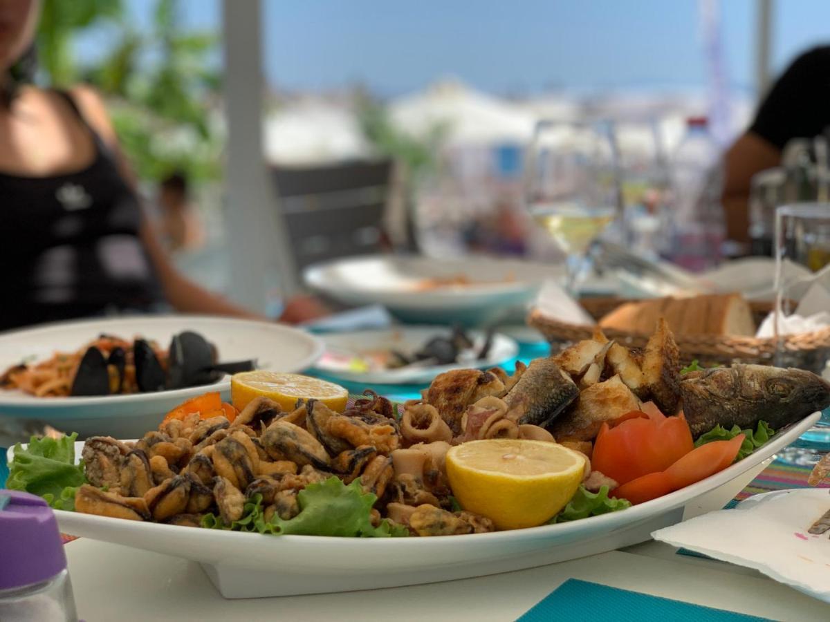 Cocktail & Dreams - Beach Hotel Sarandë Exterior foto
